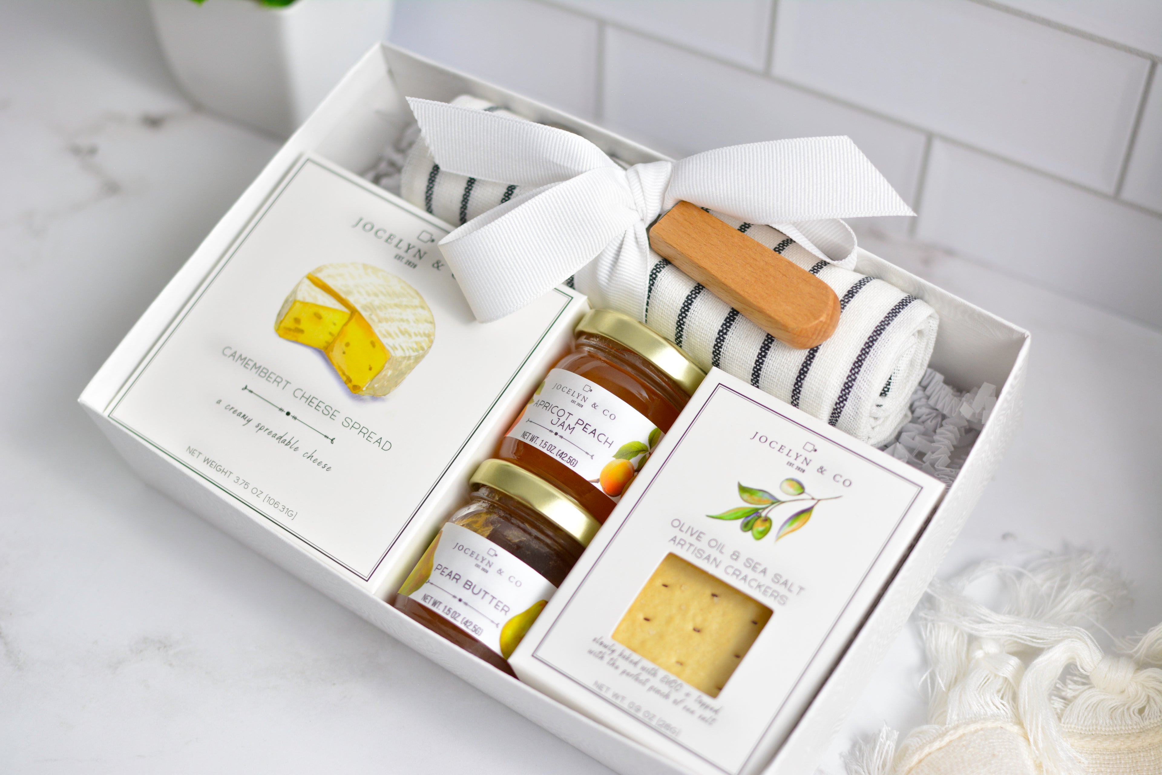 Camembert Afternoon Snack Gift Box